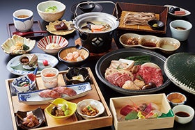 観光列車ベル・モンターニュ・エ・メール~べるもんた~と御宿結の庄2